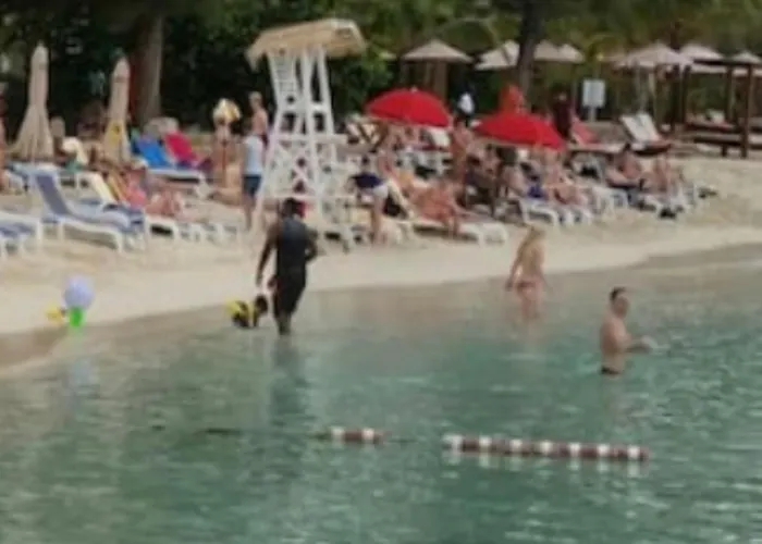 Beryls At Seawind On The Bay , , Jamaica *